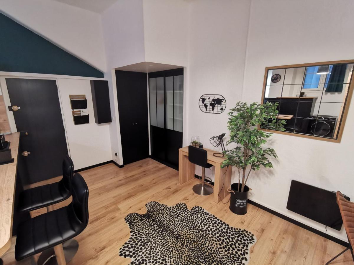 Nouveau - Au Coin Du Chateau Nantes Bagian luar foto
