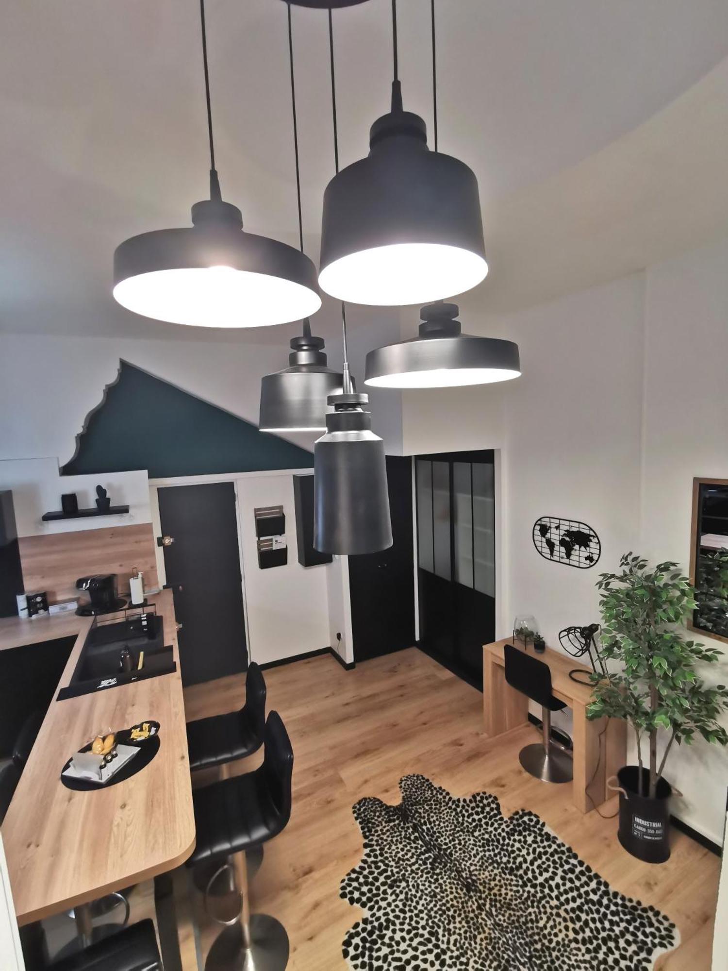 Nouveau - Au Coin Du Chateau Nantes Bagian luar foto